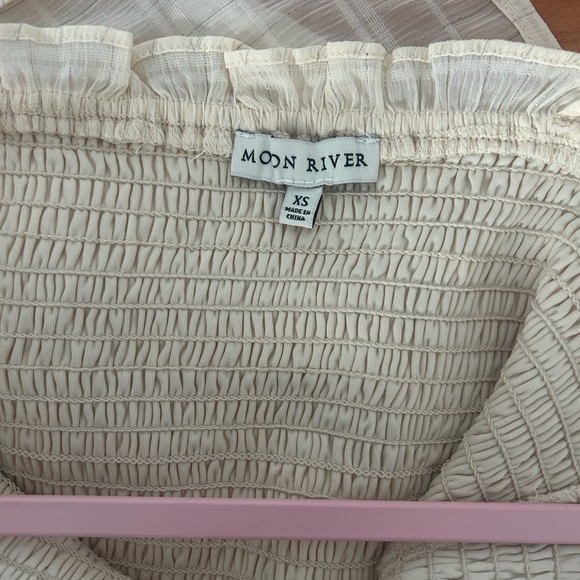 Moon River Cream Smocked Puff-Sleeve Tiered Maxi Dress - Picture 12 of 14